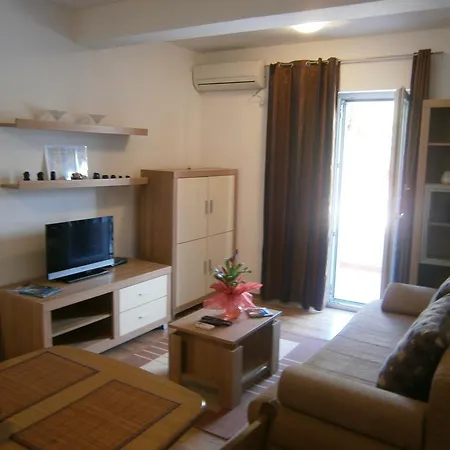 Toni Apartment
