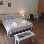 Apartament Toni *