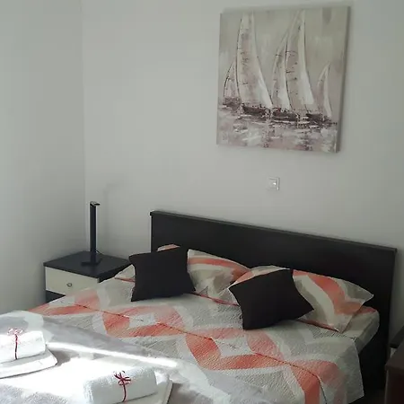 Toni Apartman