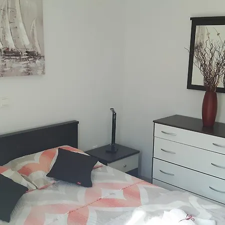 Toni Apartman *
